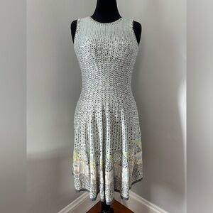 Nic + Zoe - Fit and Flare Summer Vacation Dress - Size Medium - EUC